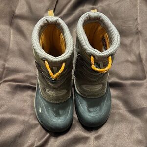 North Face Boots for  Boys size 3